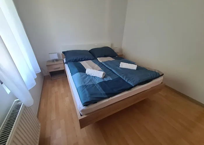 Jade Apartment